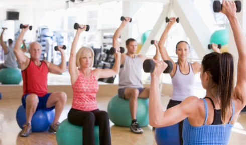 How to Stay Active While Travelling or During Very Busy Work Weeks
