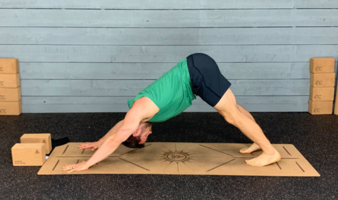 Combining Yoga and Strength Training for Better Flexibility and Stability